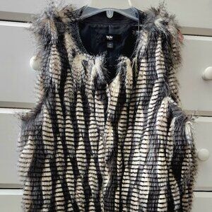 Mossimo Faux Feather Fur Vest